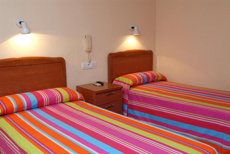 Hotel Borja El Puig  Rum bild